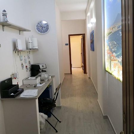 Fenesta Vascia Bed & Breakfast Naples Exterior photo