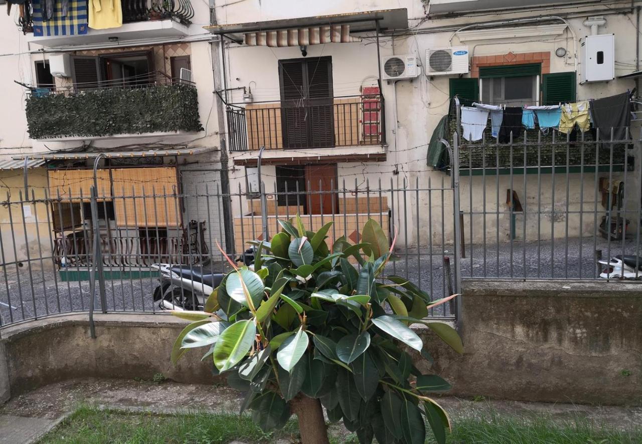 Fenesta Vascia Bed & Breakfast Naples Exterior photo